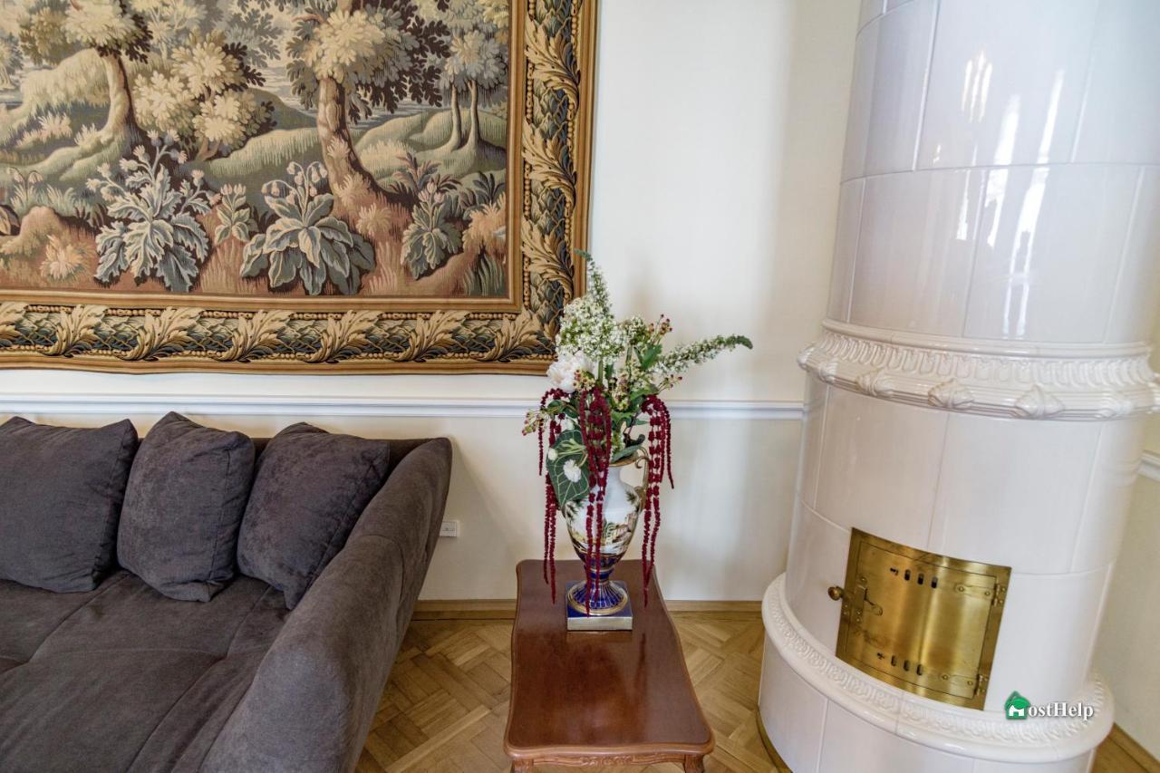 Villa With Hot-Tub, Terrace And Garden, Wenceslass Square Прага Екстериор снимка
