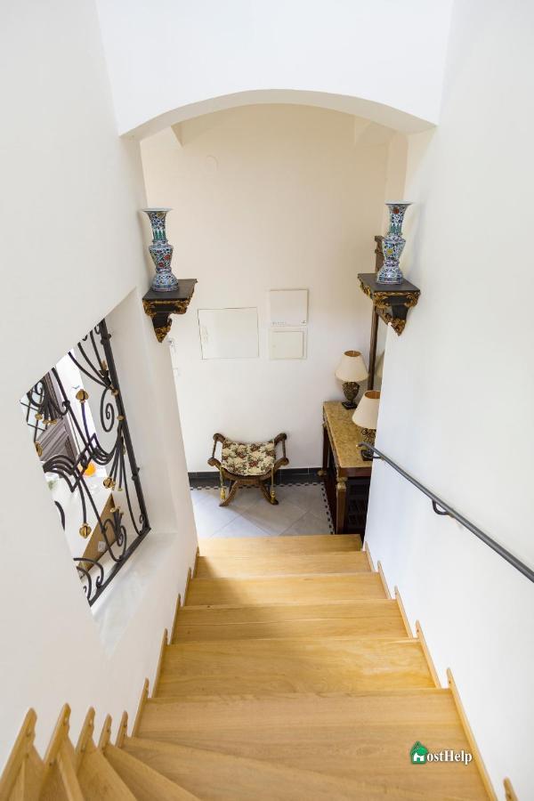 Villa With Hot-Tub, Terrace And Garden, Wenceslass Square Прага Екстериор снимка